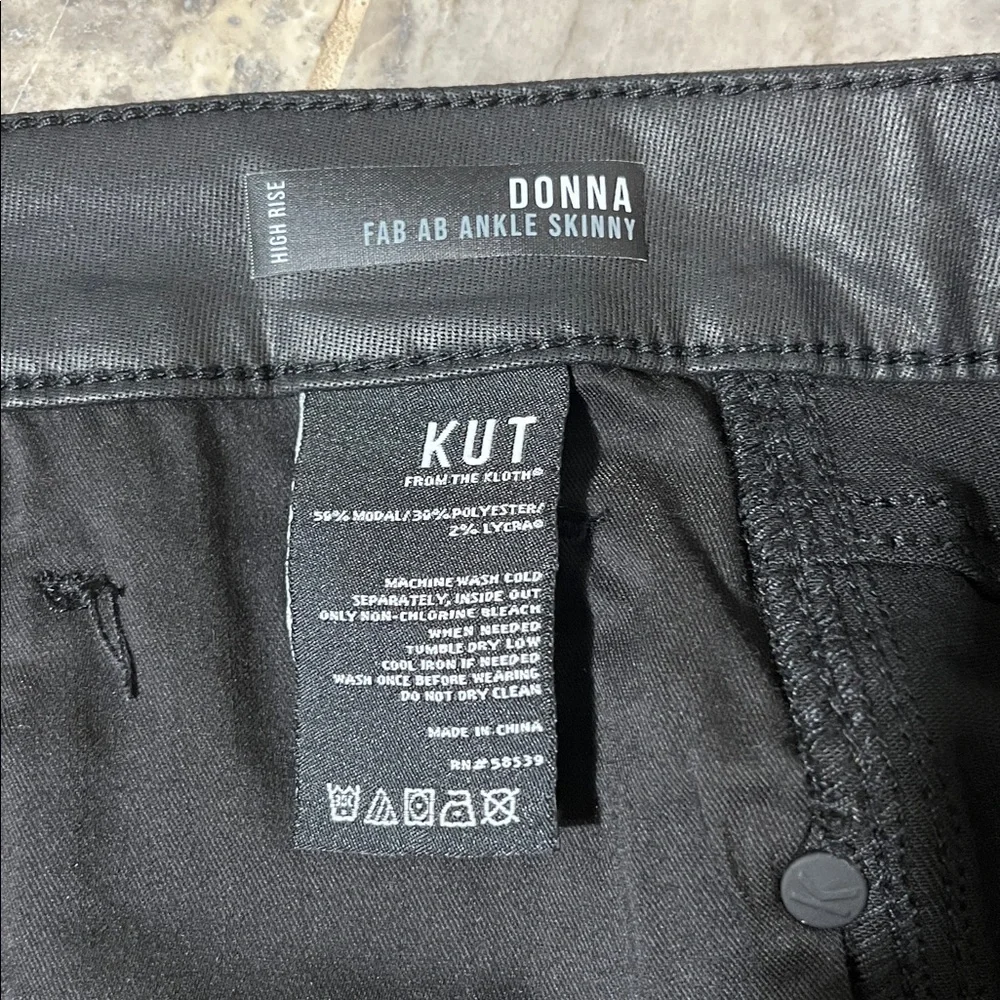 🆕NWT KUT from the Kloth “Donna Fab Ab Skinny Ankle” Jeans – US 18 – Black - Picture 6 of 8